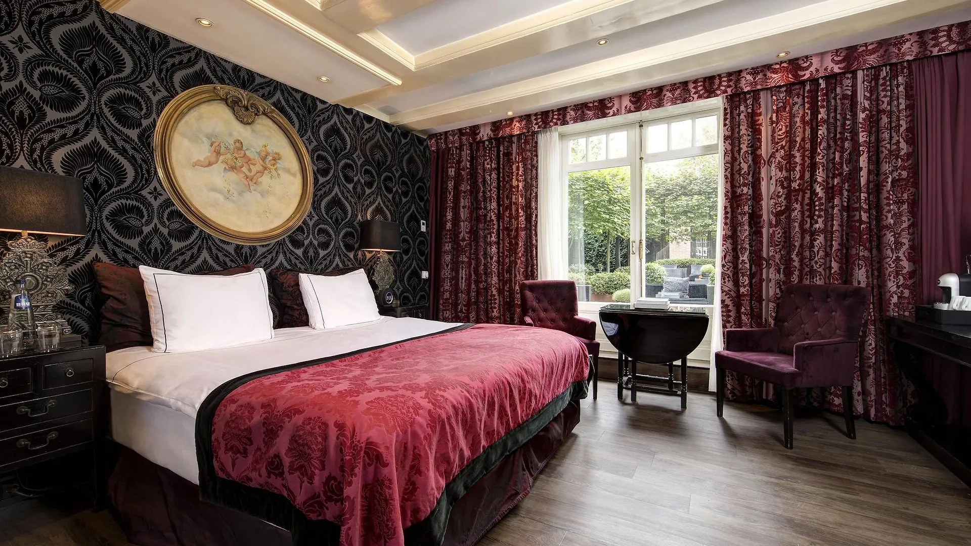 **** فندق The Pavilions Amsterdam, The Toren هولندا